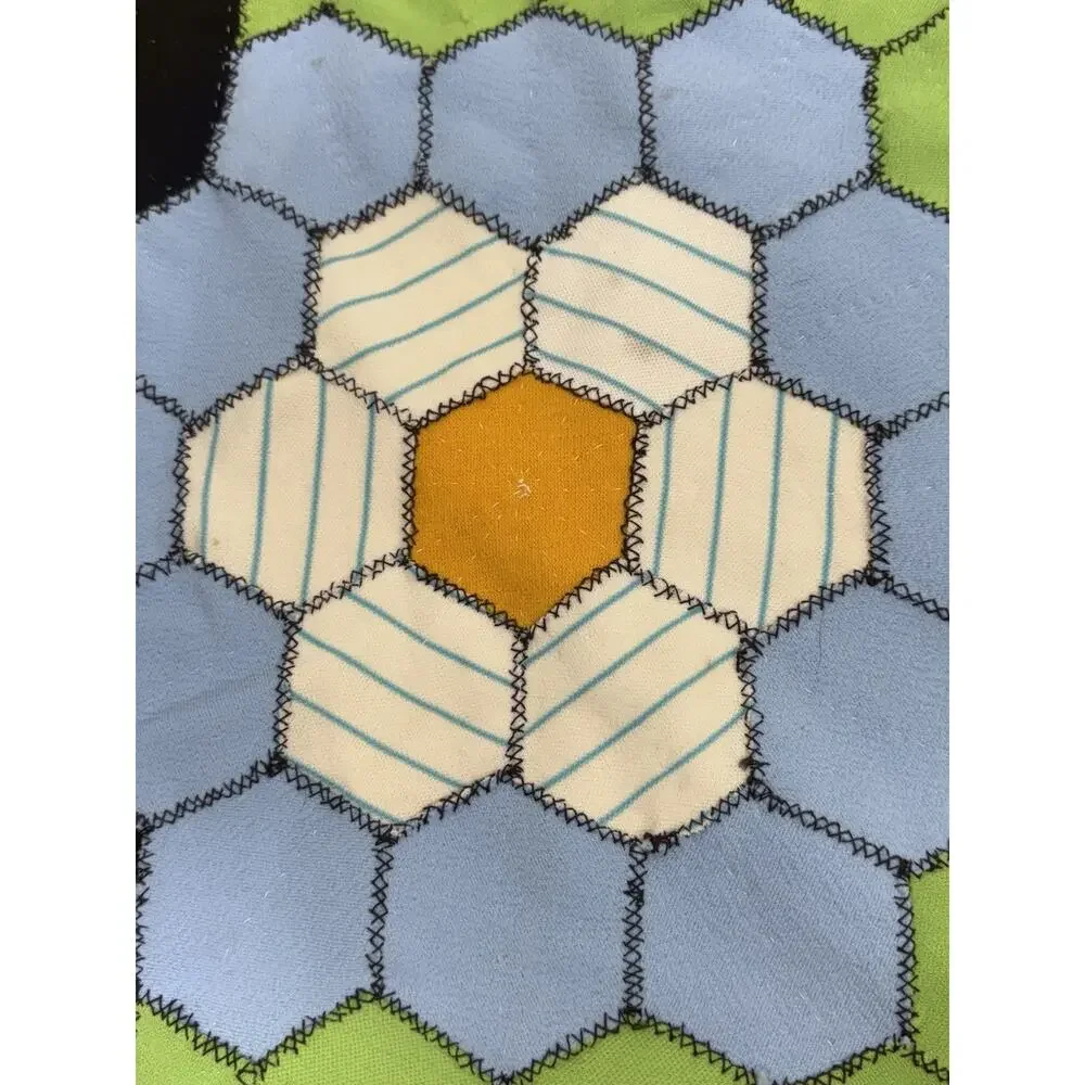 Vtg Grandmother’s Flower Garden Quilt Blanket Throw 34x50 Handmade Cottagecore